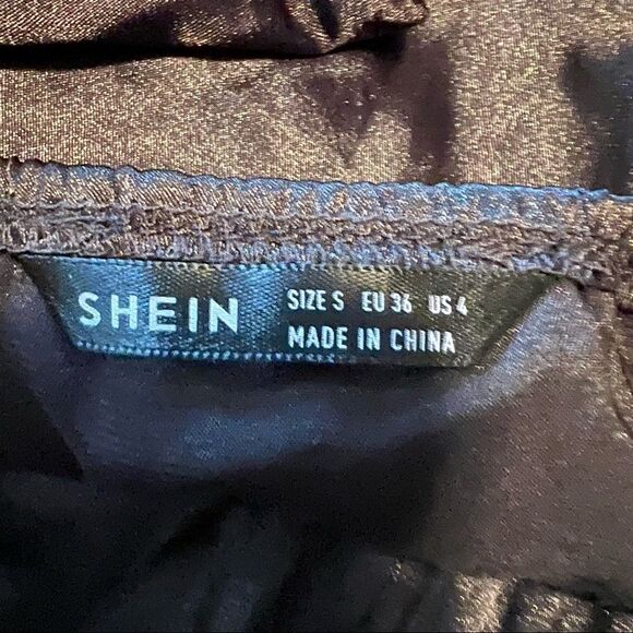 3 for $30! Shein black cropped tank top - Picture 4 of 7